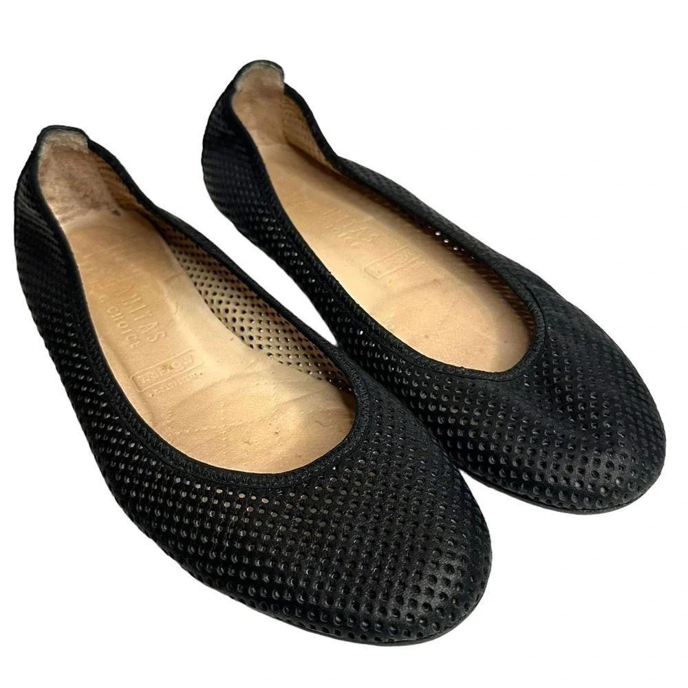 Hispanitas Soho Black Leather Perforated Round Toe Cheryl Ballet Flats Size 6.5 - Picture 1 of 8